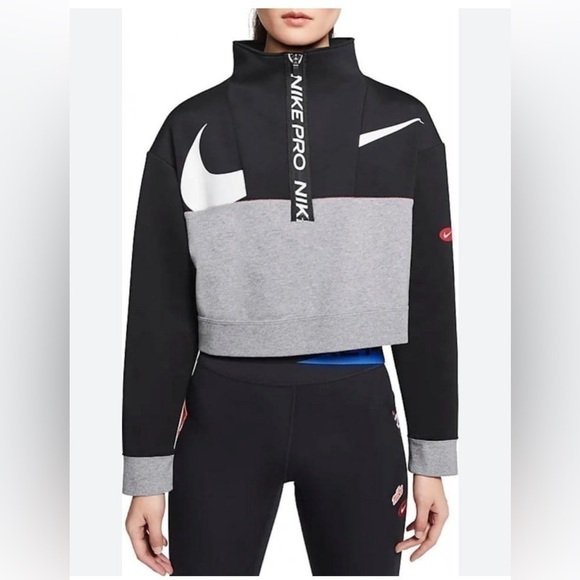 Nike Colorblock Pullover - Picture 8 of 8